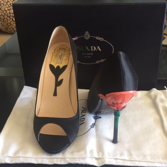 Prada Shoes - 🌟UNIQUE PRADA HEELS🎉HOST PICK